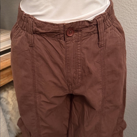 Urban Outfitters BDG Brown Y2K Low Rise Cargo Pants Size Medium - Picture 5 of 9